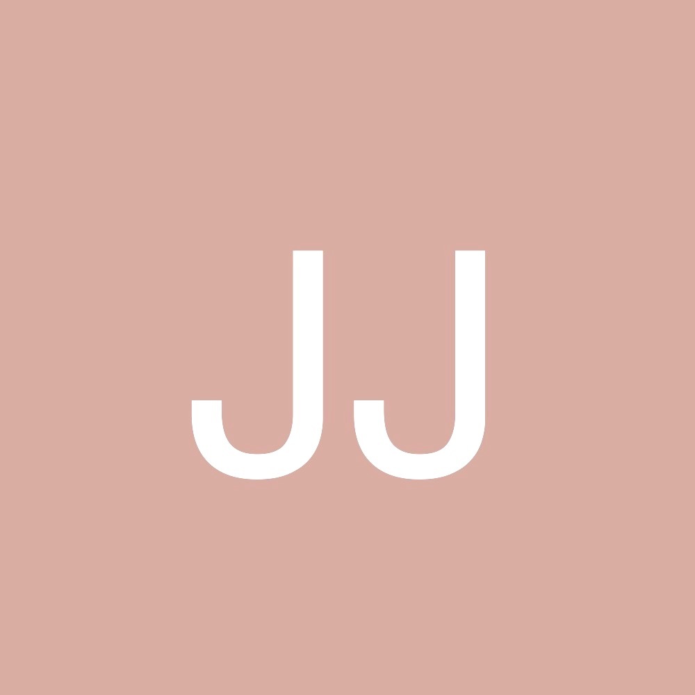 Meet your Posher, Janelle